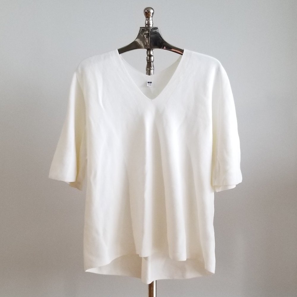 3/$40 UNIQLO Casual white knit top